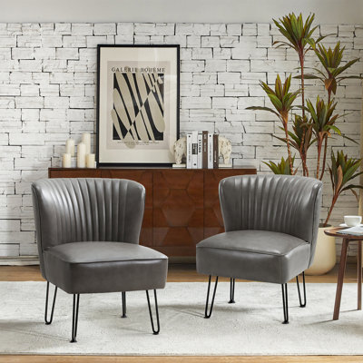 Chaise d'appoint capitonnée en similicuir de 26 po avec base en métal Euclid