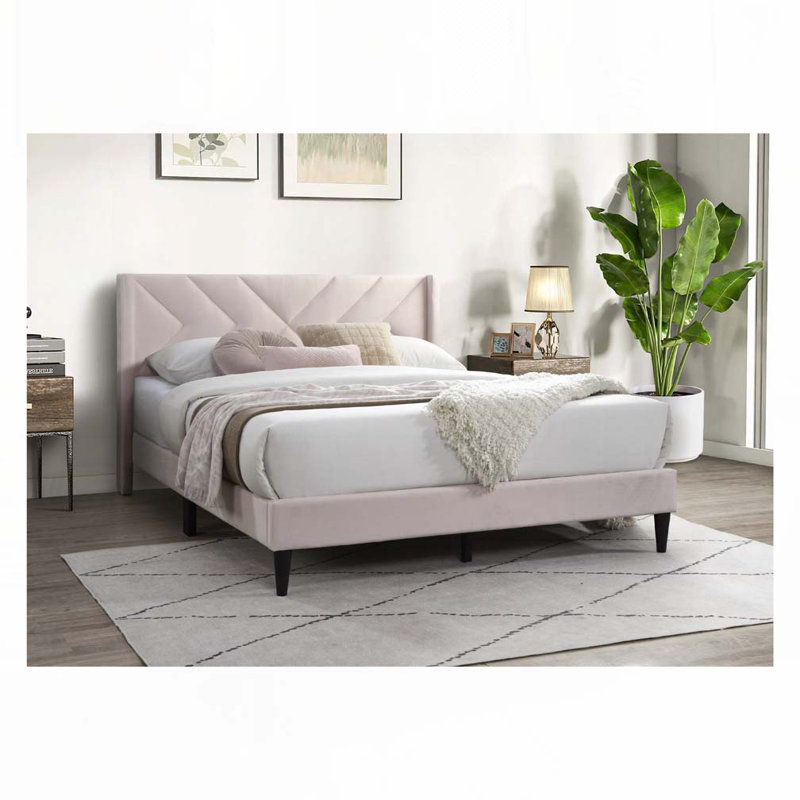 Lit tapissier en velours