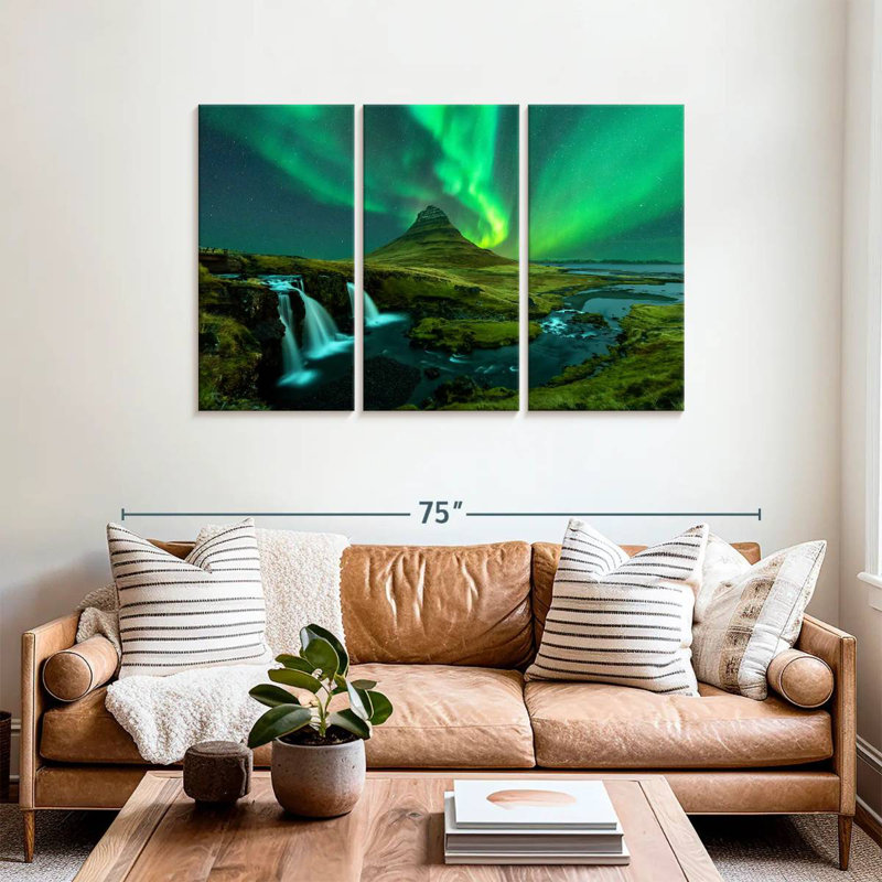 Alvord Kirkjufellsfoss Northern Lights, H 36 po x l 57 po