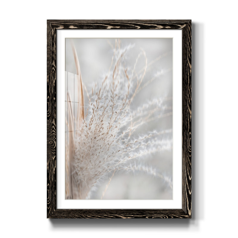 Summer Wisps I - Imprimé, Papier encadré noir, H 31,5 po x l 23,5 po x P 1,5 po, Blanc