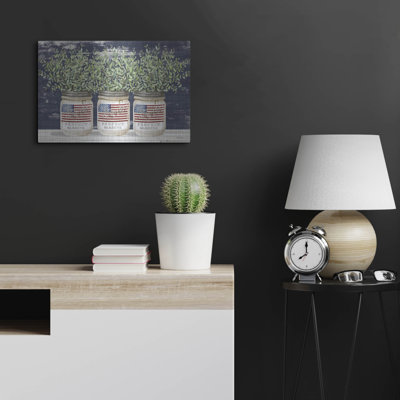 «Patriotic Glass Jar Trio II» par Cindy Jacobs, art mural en métal, 24 po x 16 po