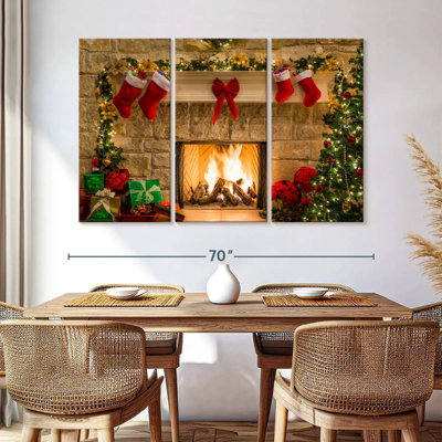 Lelend Decorated Christmas Fireplace