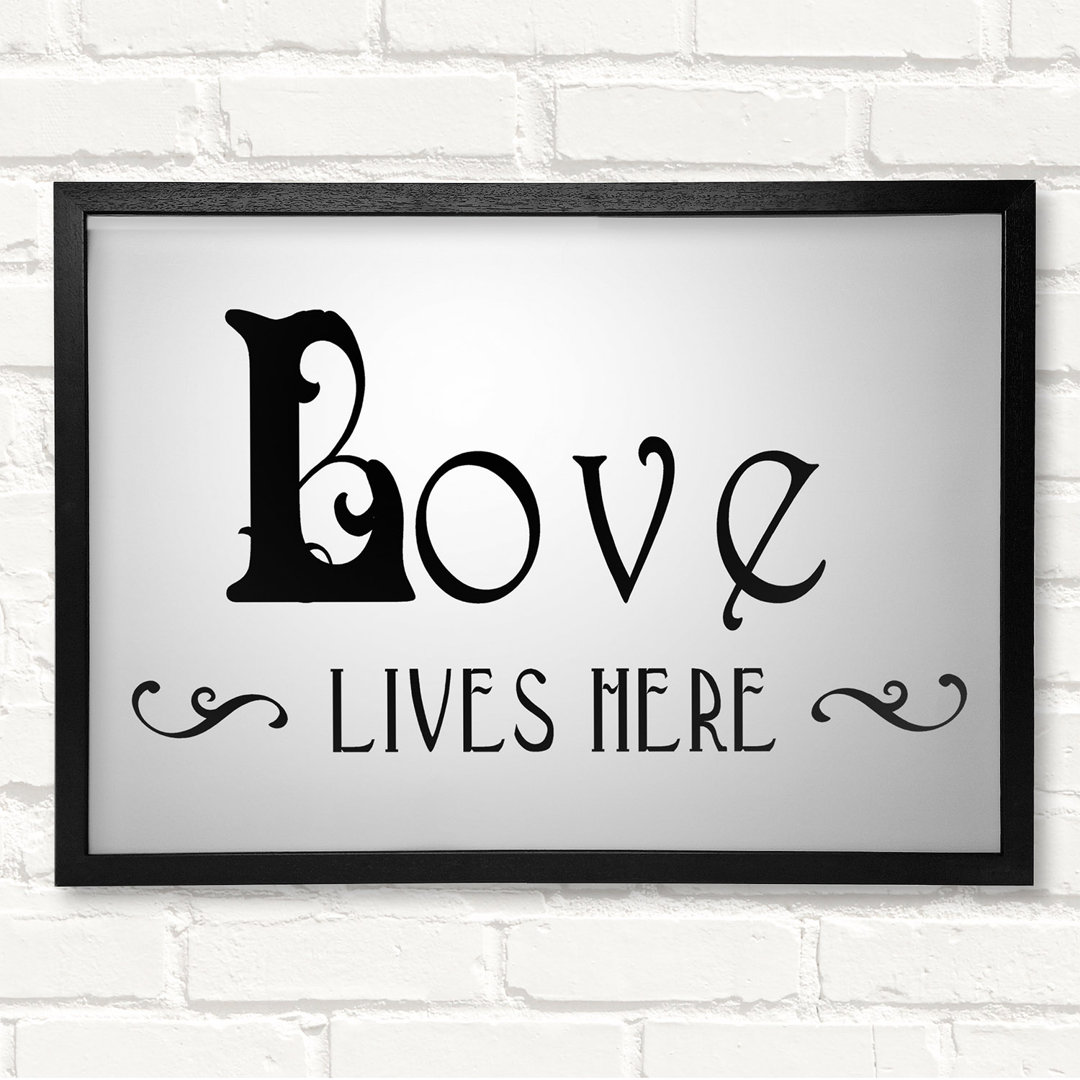 Love Quote Love Lives Here Vines - Geschlossener Eckrahmen Textuelle Kunst auf Holz