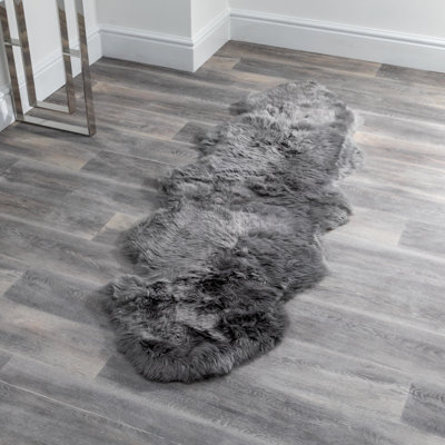 Olivera Solid Colour Sheepskin Area Rug