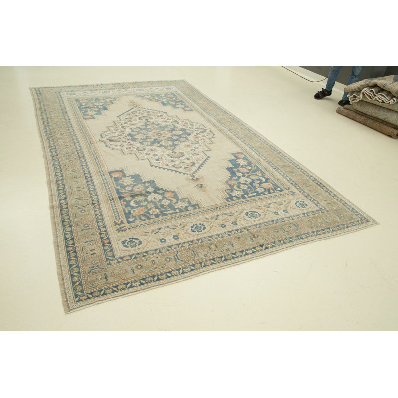 Tapis fait à la main 7 pi x 12 po Bharith