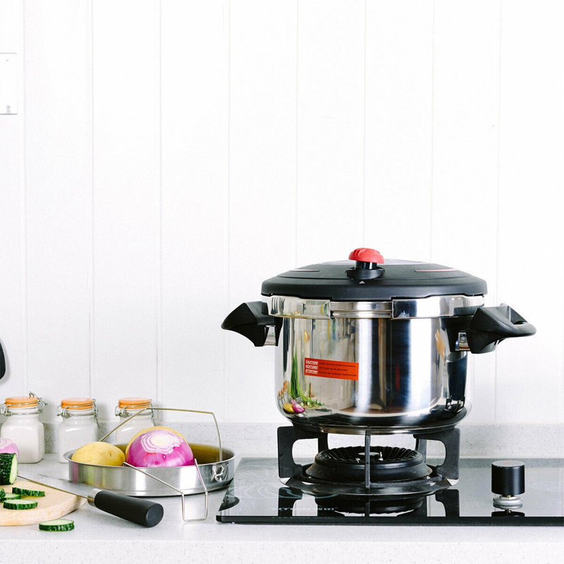 Swaffham 6L Stove Top Pressure Cooker