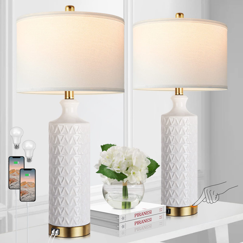 Lampe de table USB en métal Zylin