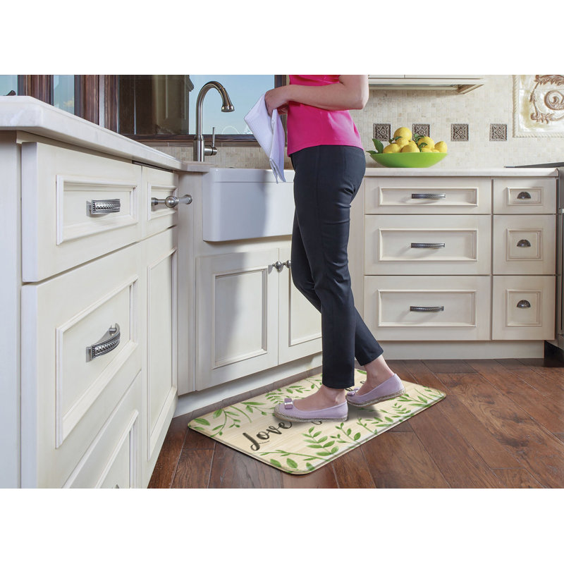 Tapis anti-fatigue love grossit ici Keyshawn