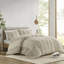161532927-E60E Comforter