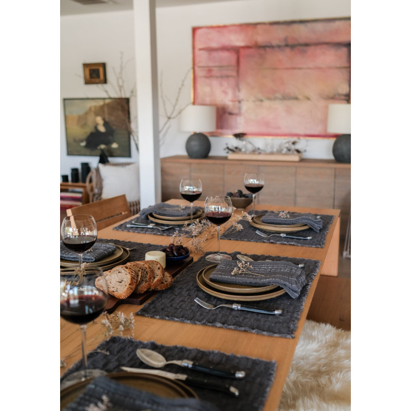 Wren 50% Linen, 17% Cotton, 16% Acrylic, 17% Rayon Rectangle Placemats, Black