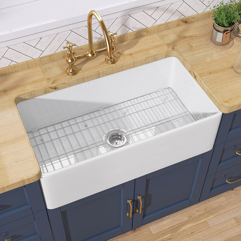 Évier de cuisine de ferme simple 33 po avec grille d'évier et crépine