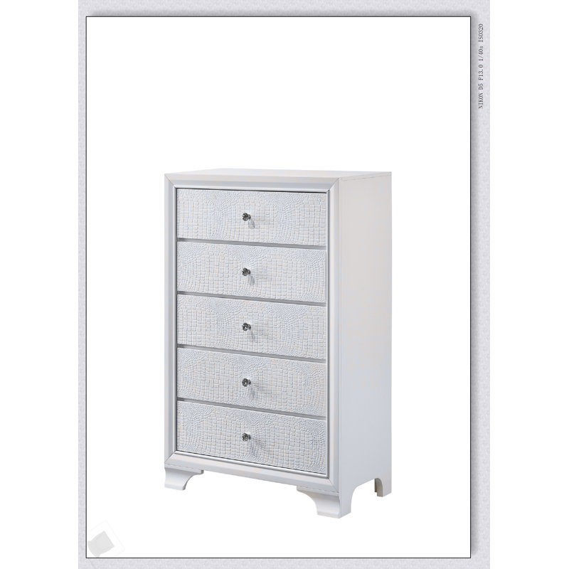 Commode à cinq tiroirs Modern Glam avec motif crocodile en relief et finition blanche givrée pour un rangement élégant, Blanc