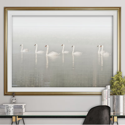 « sept swans », reproduction de peinture à l’acrylique encadrée