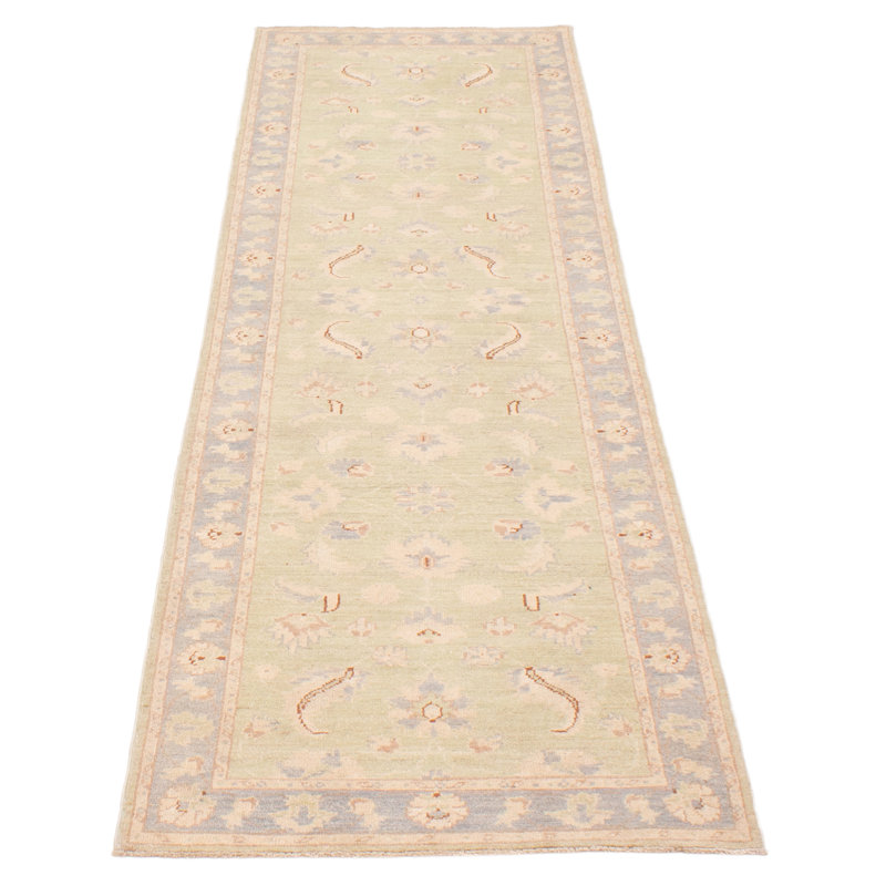 Tapis vert clair unique de 2 pi 8 po x 9 pi 9 po Callendale