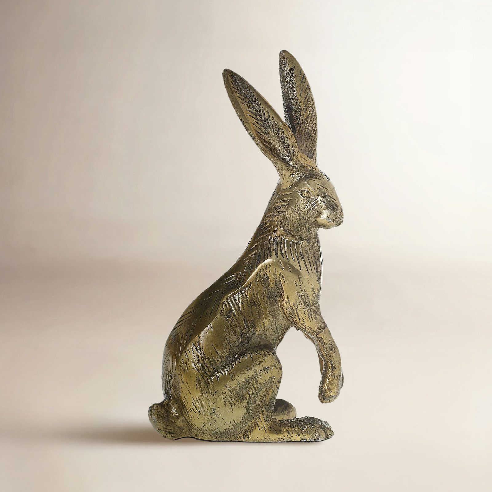 Easter Bunnies Figurines & Collectibles