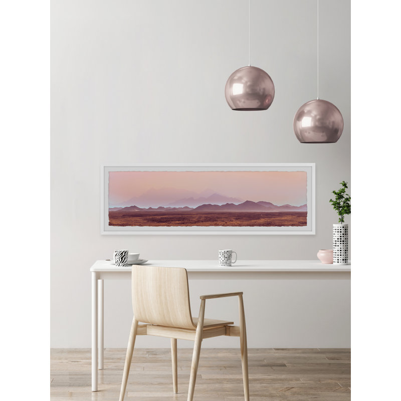 «Desert Horizon», reproduction encadrée, H 15 po x l 45 po x P 1,5 po