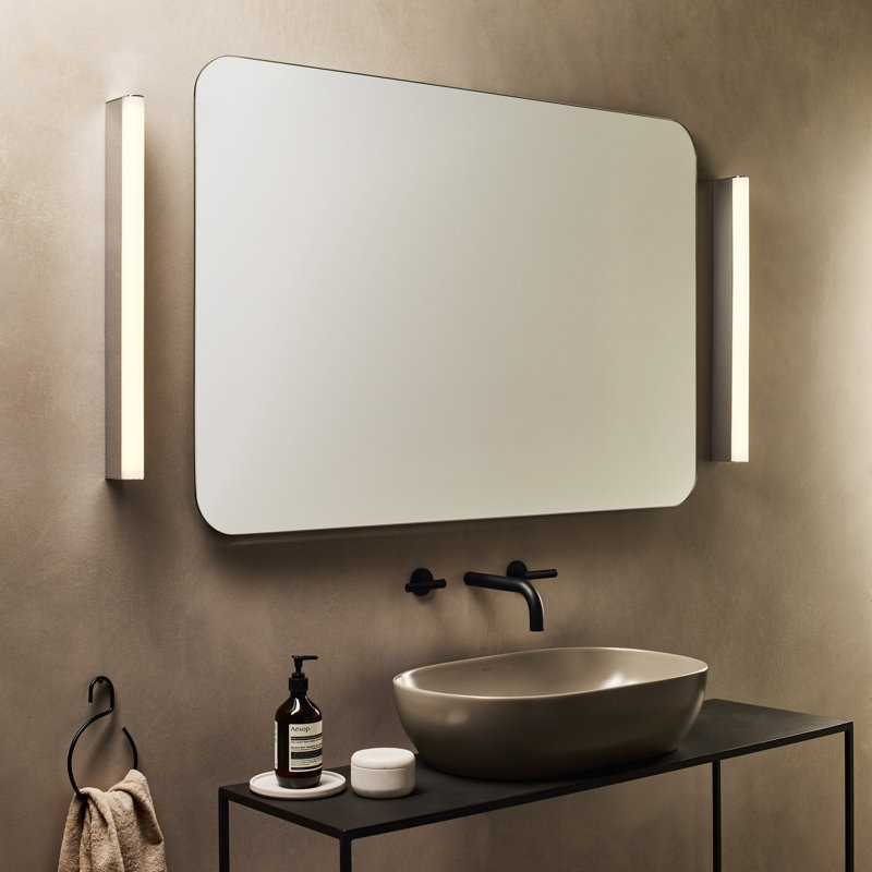 Artemis 1 - Light LED Bath Bar
