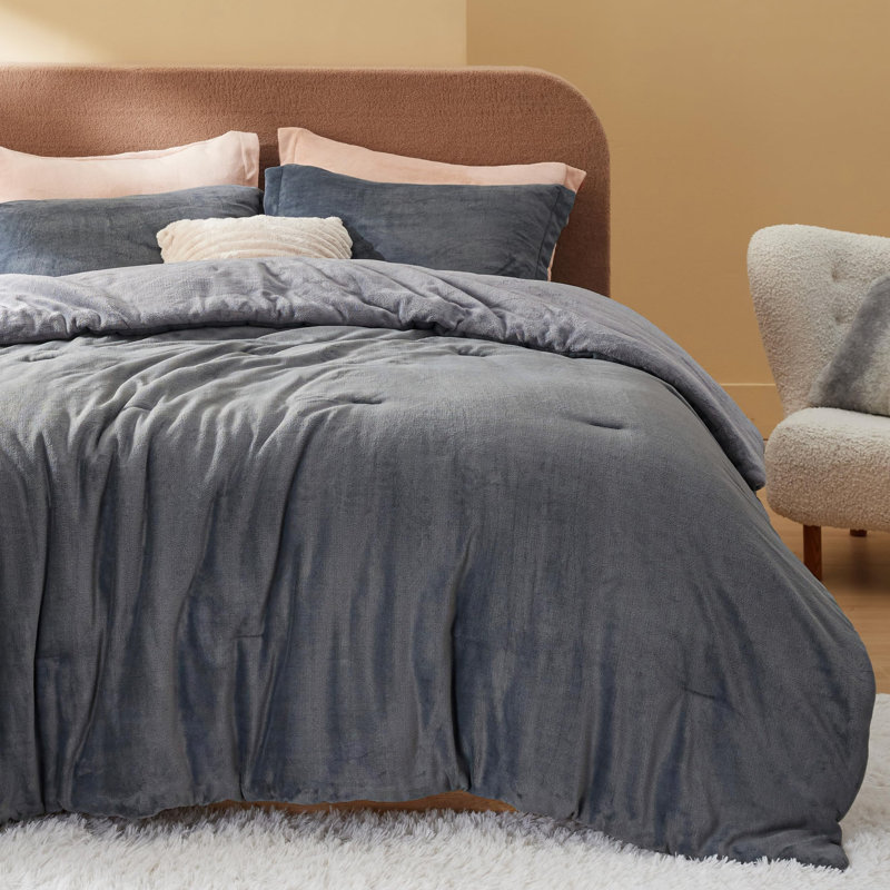 Ensemble d'édredon antistatique Cozy Winter Collection, Édredon très grand et 3 pièces supplémentaires, Gris foncé