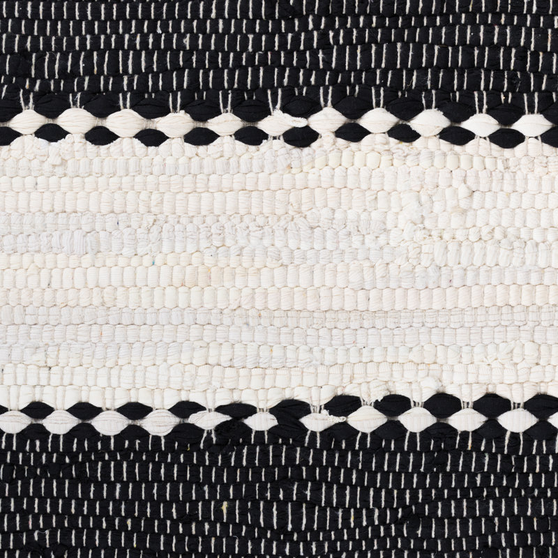 Chindi Renova, recycled materials Rug, Rectangular 140 x 200cm, Black