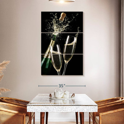 Yarlin Champagne Popping Celebration