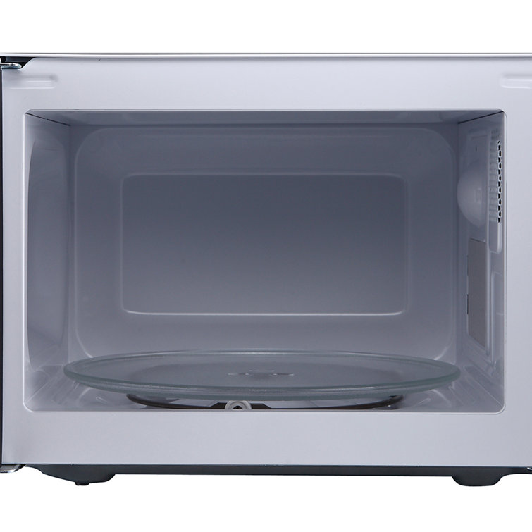 Magic Chef 0.7 cu. ft. 700-Watt Countertop Microwave in Black