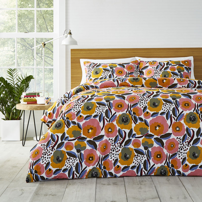 Marimekko Rosarium Cotton Pink Duvet Cover Set, Queen Duvet Cover + 2 Queen Shams