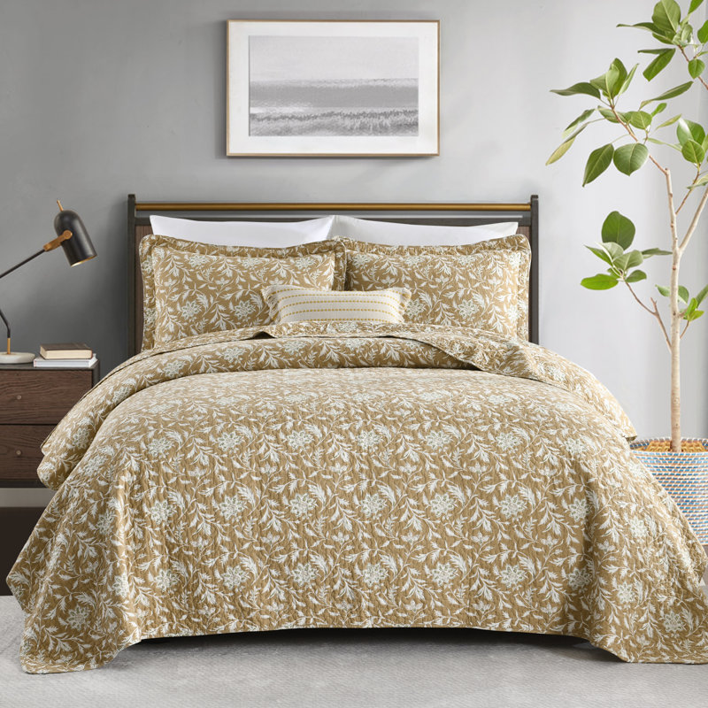 Cotton Quilted Toile Quilt, Queen Quilt + 2 Queen Shams, Khaki/Green/White Toile