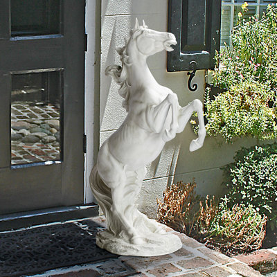 Statue de cheval mustang Majestic