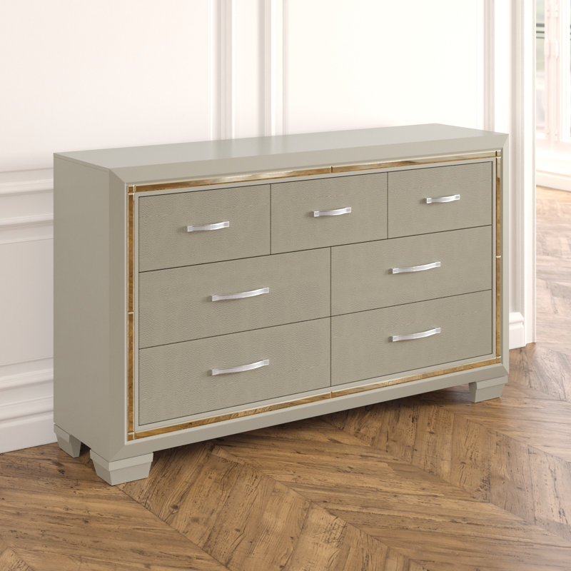 Toth Kids 7 - Drawer Dresser