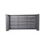 Canapé double moderne Yb15052, coussins bruns, structure en aluminium, élément de décoration intérieure avec coussins et table basse, pour un salon contemporain.