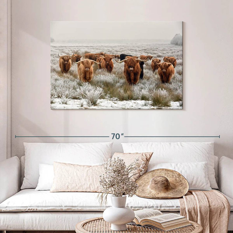 Winter Highland Cows, H 30 po x l 45 po