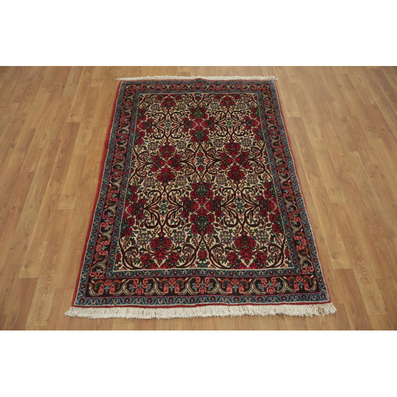 Beauté complexe: tapis traditionnel 5 x 3