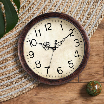Horloge murale horloges murales rétro 14 pouces à quartz fonctionnant à pile et silencieuse grande rétro style rustique décoratif pour le salon, le bureau personnel, la chambre à coucher, la salle à manger (bronze)