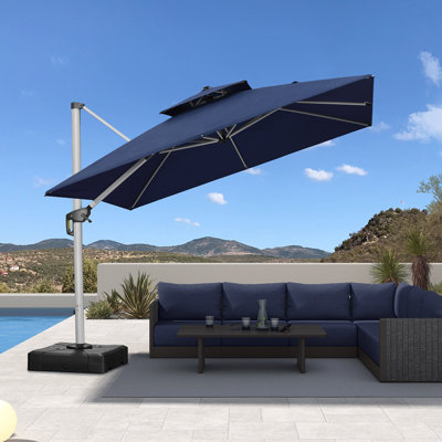 Grand parasol extérieur en porte-à-faux carré en bois
