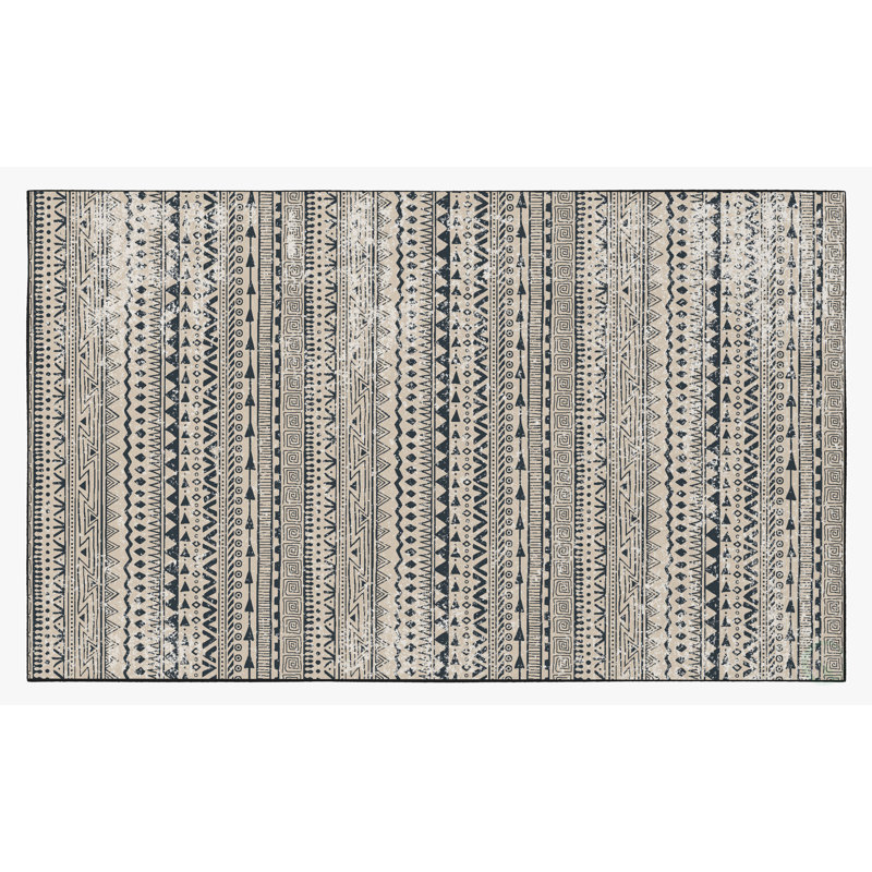 Chunn Indoor Rug, Rectangle 5' x 7'