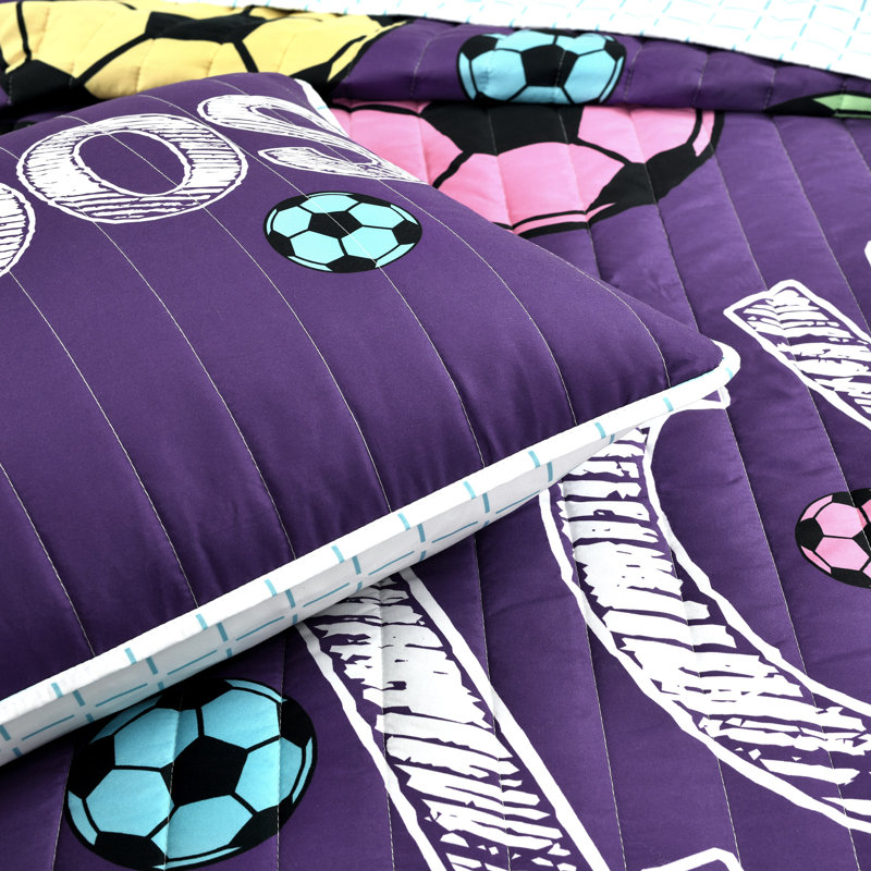 4 - Piece Quilt Set, Twin Quilt + 1 Standard Sham + 1 Throw Pillow
