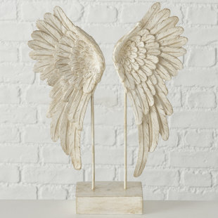 Figurines & Sculptures