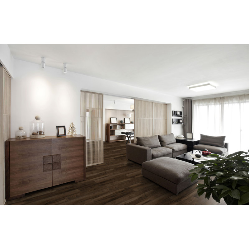 Planche de vinyle de luxe en chêne 7 po x 48 po x 5 mm