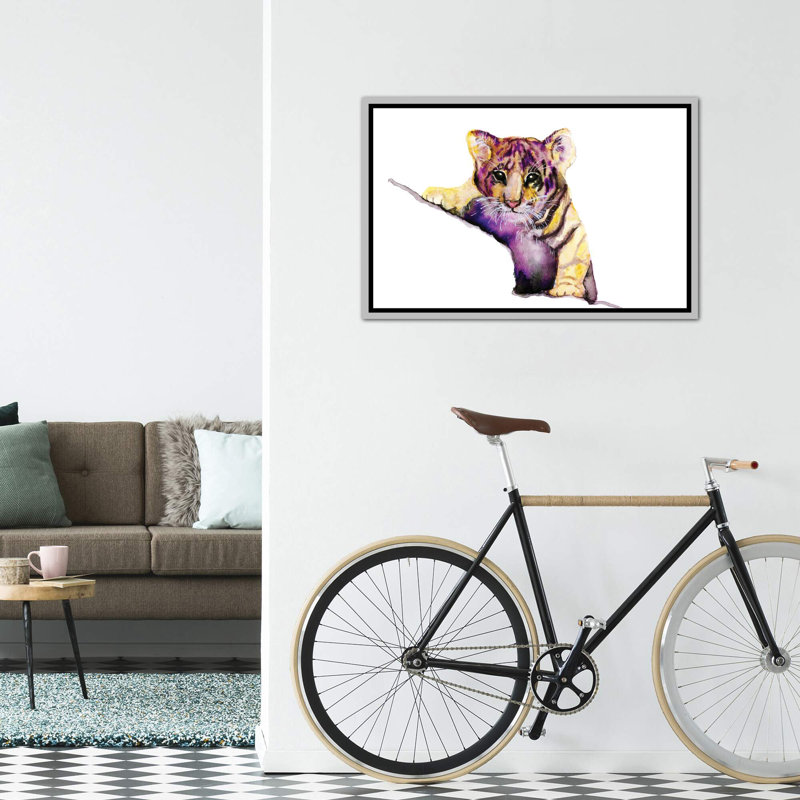 Art little tiger, Toile avec cadre argenté, H 26 po x l 18 po x 1,5 po