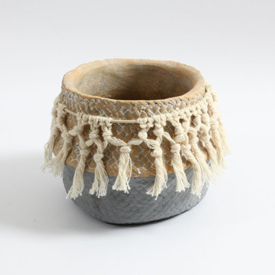 Handcrafted Cement Indoor / Outdoor Cachepot