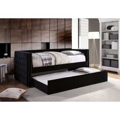 Anary Upholstered Daybed