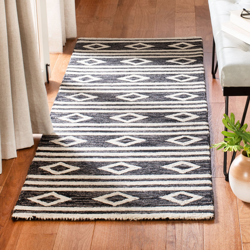 Vedika Hand Tufted Wool Southwestern Rug, Runner 2'3" x 7'