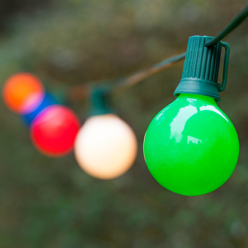 300'' Globe String Lights