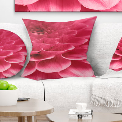 Pétales de fleurs roses abstraites - coussin à imprimé floral