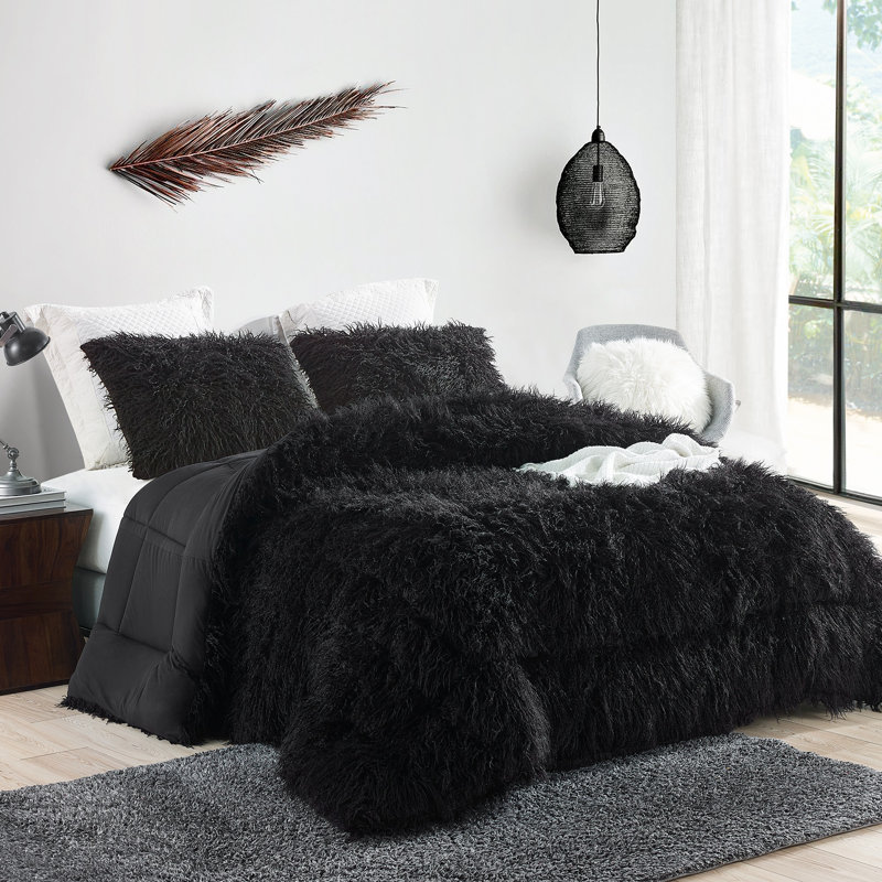 Black Bear Coma Inducer Faux Fur Oversized Comforter, Full Comforter