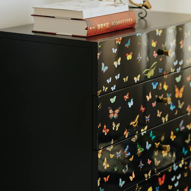 Armoire décorative à tiroirs français