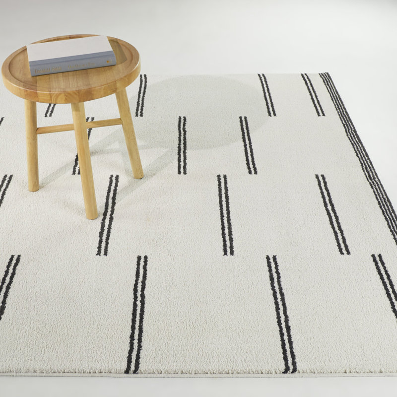 Roika Performance Geometric Ivory Rug, Rectangle 6'7" x 9'