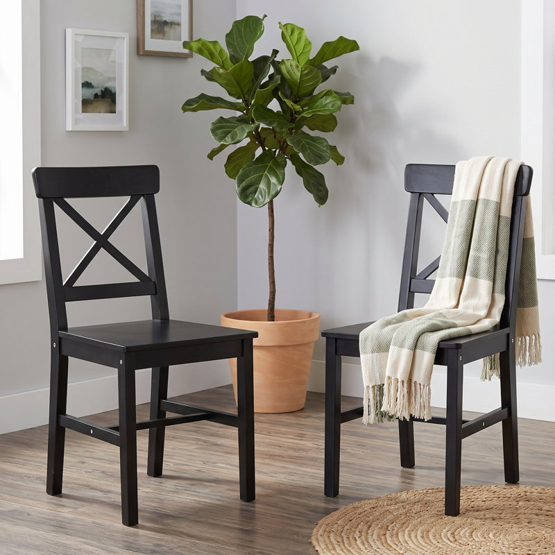2 chaises de salle à manger modernes, dossier en bois noir, solide et facile à encadrer, bien rangées