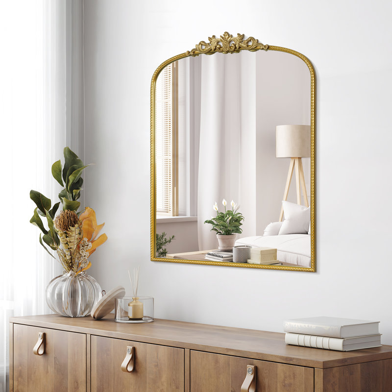 Miroir mural en verre Kiany , 36 po x 28 po, Doré