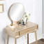 Meuble-lavabo en bois doré - look moderne avec tabouret, miroir et chaise de tiroir fonctionnelle pour les intérieurs-130040545